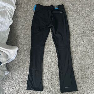 nwt Columbia women’s Omni shield core pant size 4 regular